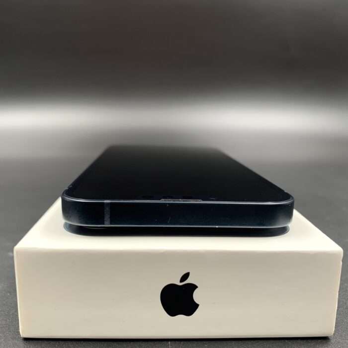iPhone 13 128GB Midnight - Image 4
