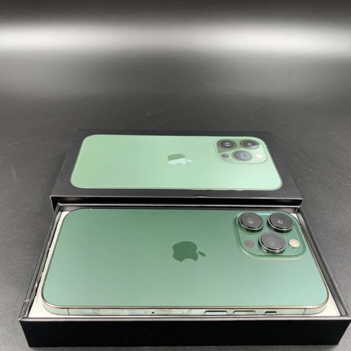 iPhone 13 Pro 256GB Alpine Green - Image 2