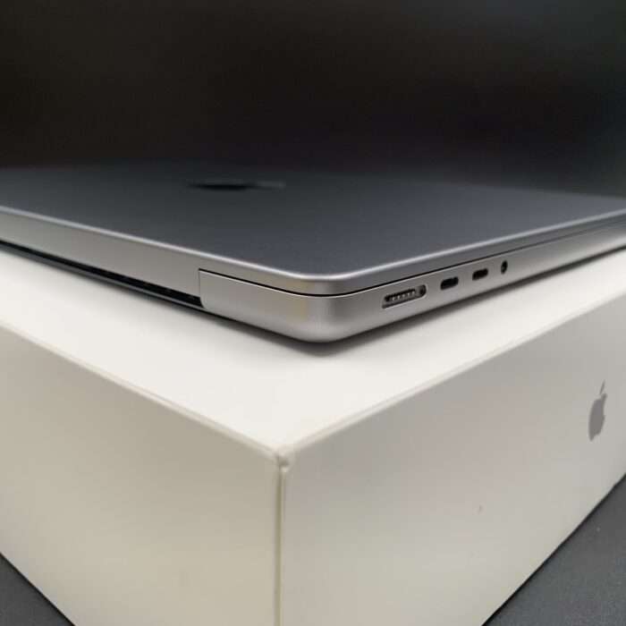 MacBook Pro M2-Pro | 14-inch | 16GB Ram | 512GB | Space Grey - Image 5