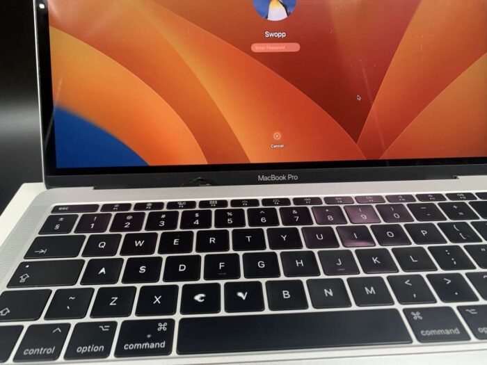 Macbook Pro 13" 2017 | 2,3GHz i5 | 8GB | 128GB Space Grey - Image 7