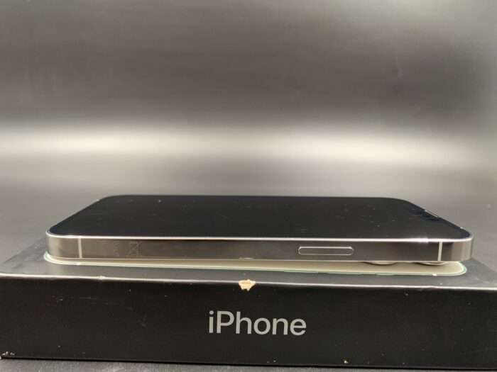 iPhone 13 Pro 128GB Silver - Image 3