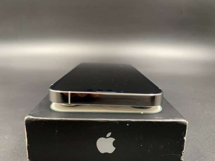 iPhone 13 Pro 128GB Silver - Image 4
