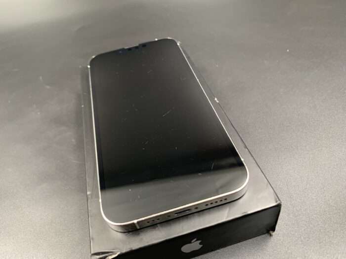 iPhone 13 Pro 128GB Silver - Image 8