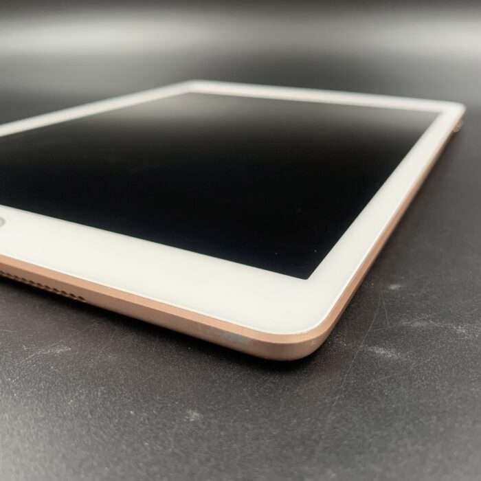 iPad 8th Generation 32GB Wifi Rose Gold - Image 6