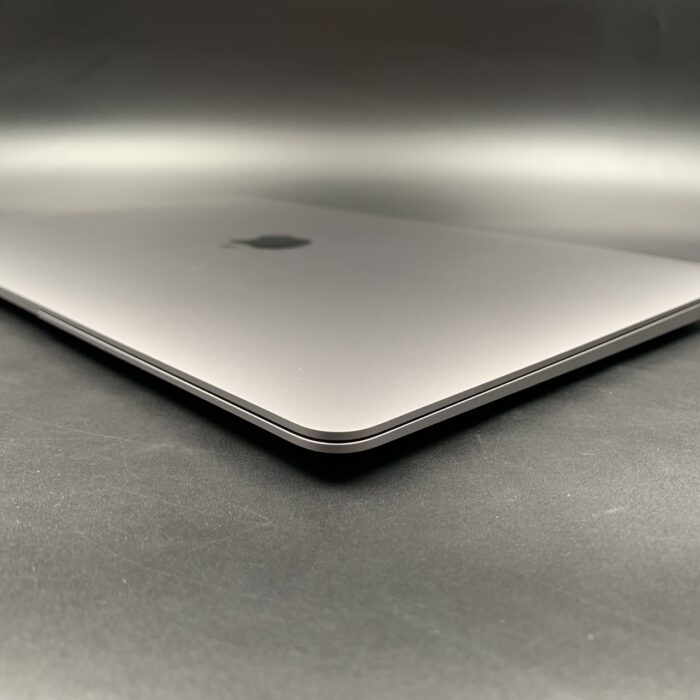 Macbook Air M1 13-inch 256GB Space Grey - Image 3