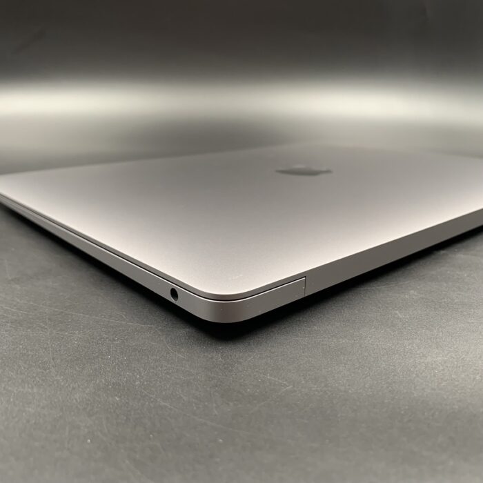 Macbook Air M1 13-inch 256GB Space Grey - Image 4
