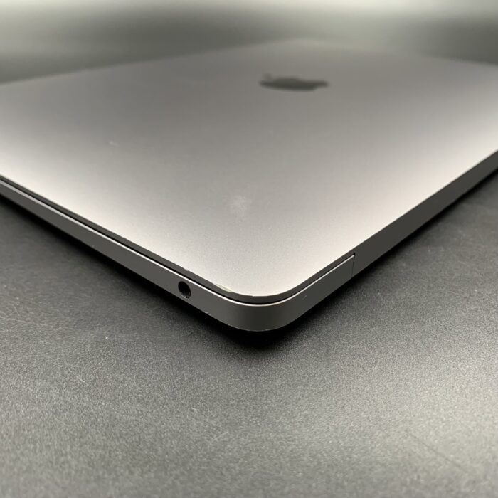 Macbook Air M1 13-inch 256GB Space Grey - Image 4