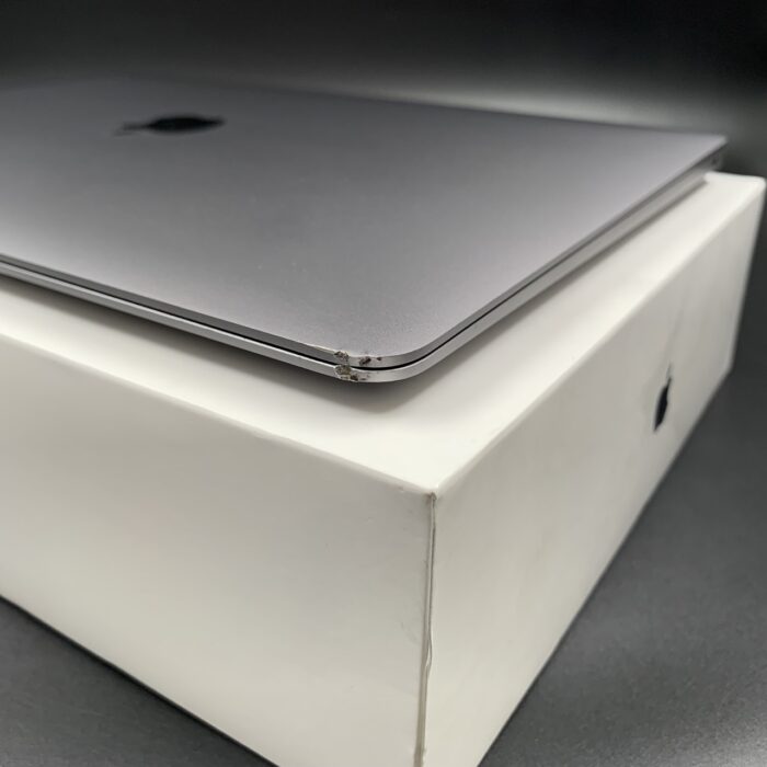Macbook Air M1 13-inch 256GB Space Grey - Image 3