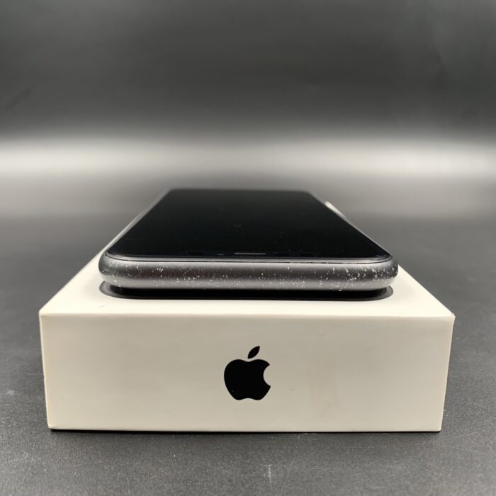 iPhone 11 64GB Black - Image 4