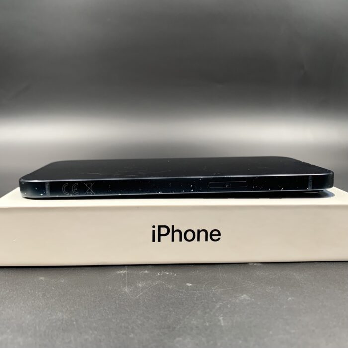 iPhone 13 128GB Midnight - Image 3