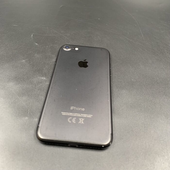 iPhone 7 32GB Black (Cracked Screen) - Image 10