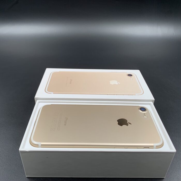 iPhone 7 32GB Gold - Image 2