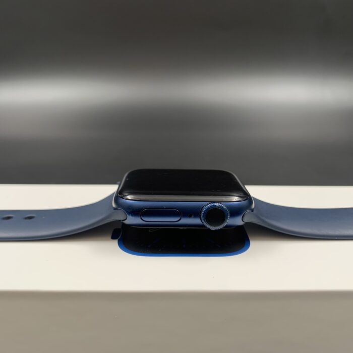Apple Watch Series 6 40MM Blue - Image 2