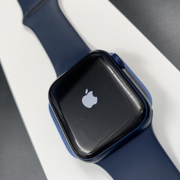 Apple Watch Series 6 40MM Blue - Image 7