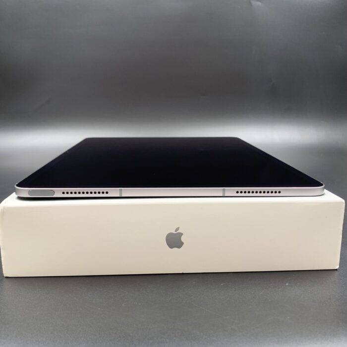 iPad Air 13-inch Wi-Fi + Cellular 256GB | M2 | Space Grey (New / Open Box) - Image 3