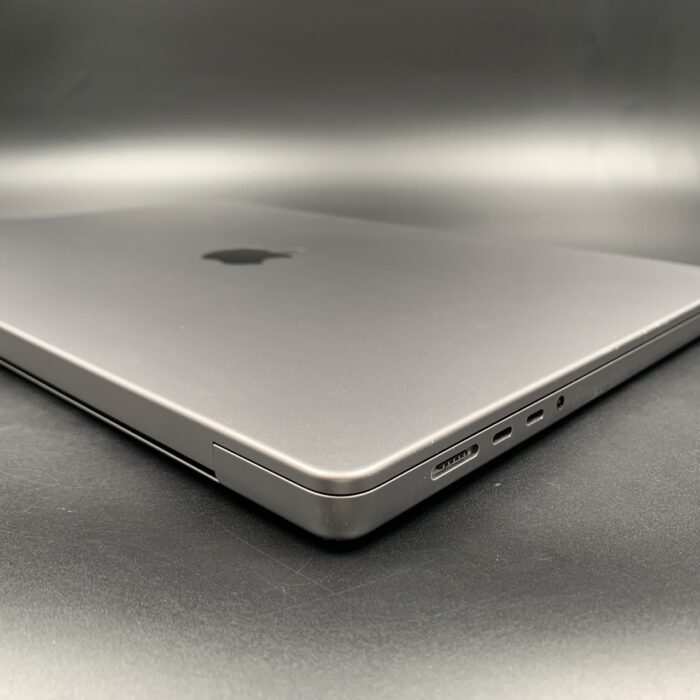 Macbook Pro 16" M1 Pro 1TB | 16GB Ram | Space Grey - Image 5