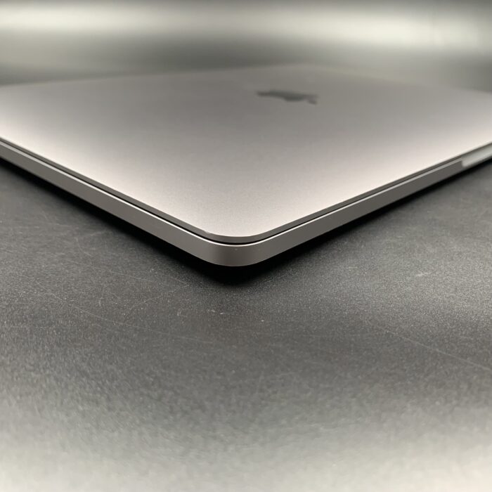 Macbook Pro M1 13" 256GB | 8GB Ram | Space Grey - Image 2
