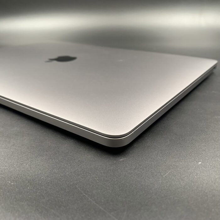 Macbook Pro M1 13" 256GB | 8GB Ram | Space Grey - Image 3