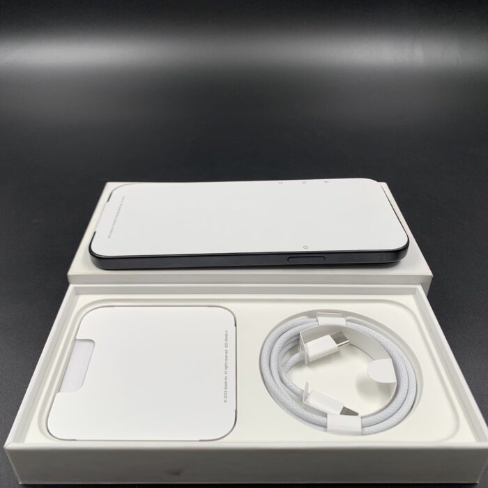 iPhone 15 Plus 128GB Black (New / Open Box) - Image 3