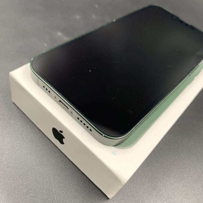 iPhone 13 256GB Green - Image 8