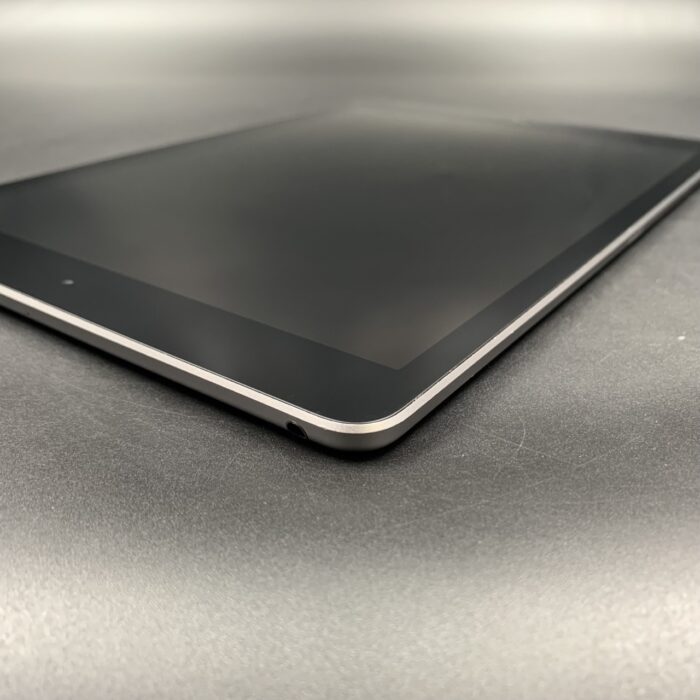 iPad (7th Gen) 32GB Space Grey + Apple Pencil 1st Gen (Combo Deal) - Image 5