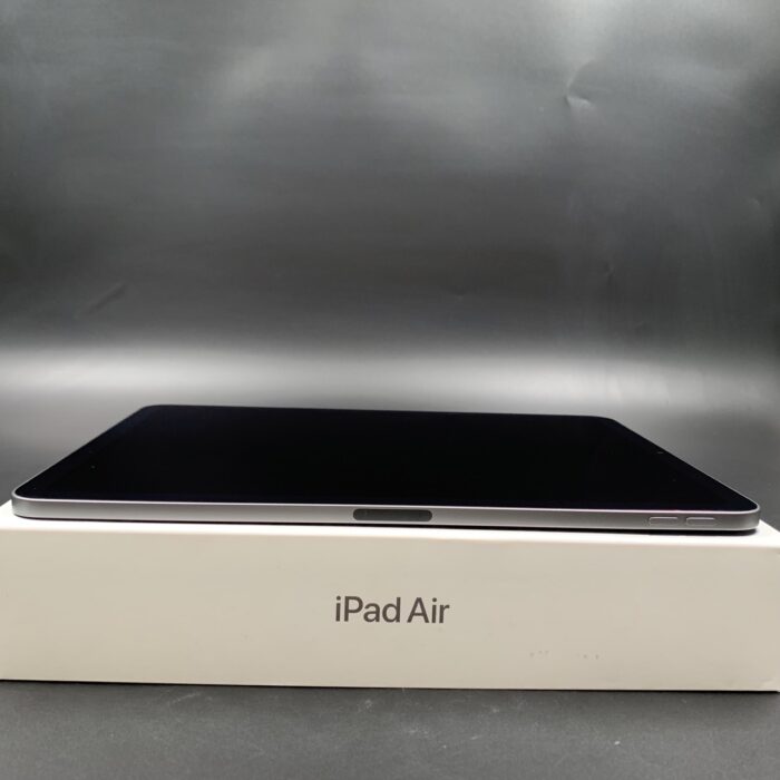 iPad Air 5th Generation 256GB Wifi Space Gray - Image 2