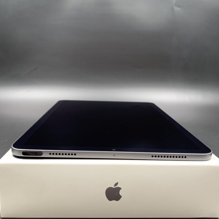 iPad Air 5th Generation 256GB Wifi Space Gray - Image 3