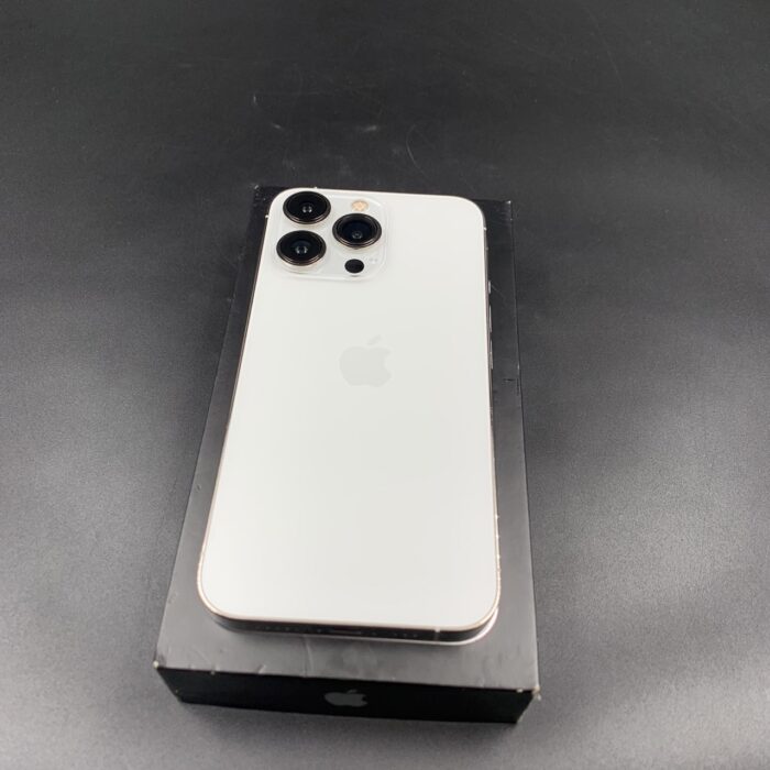 iPhone 13 Pro 128GB Silver - Image 9
