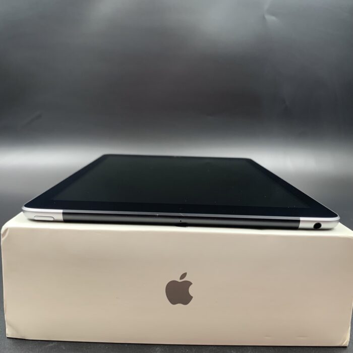 iPad 6th Generation 32GB Wifi + Cellular  Space Grey - Image 3
