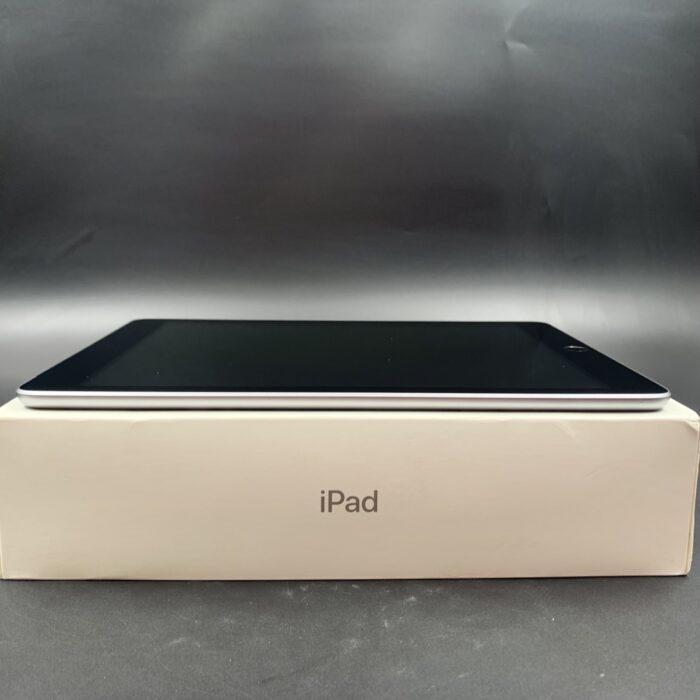 iPad 6th Generation 32GB Wifi + Cellular  Space Grey - Image 4