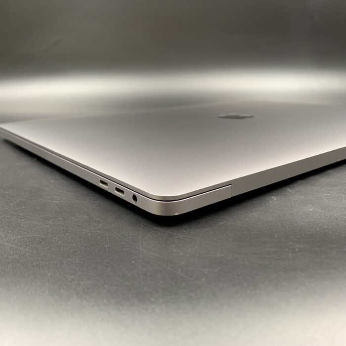 Macbook Pro 16" 2019 | 2.6Ghz Core i9 | 32GB Ram 512GB | Space Grey - Image 4