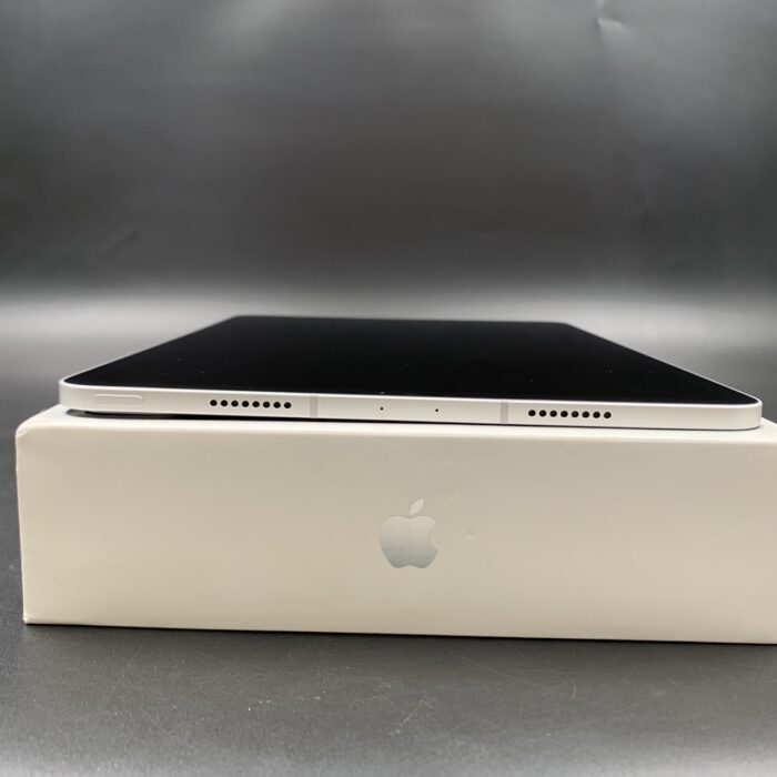 iPad Pro M1 (3rd Gen) 11" 128GB Wifi + Cellular - Image 3