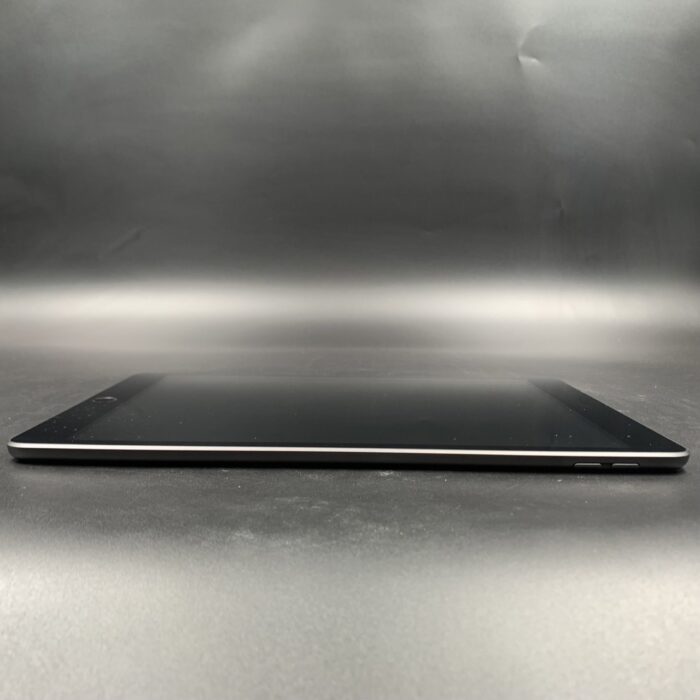 iPad (7th Gen) 32GB Space Grey - Image 2