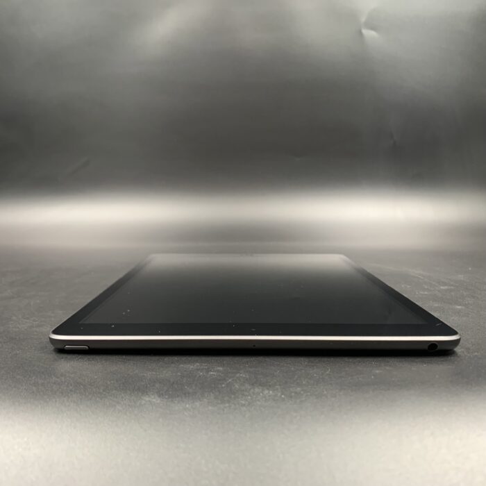 iPad (7th Gen) 32GB Space Grey - Image 3