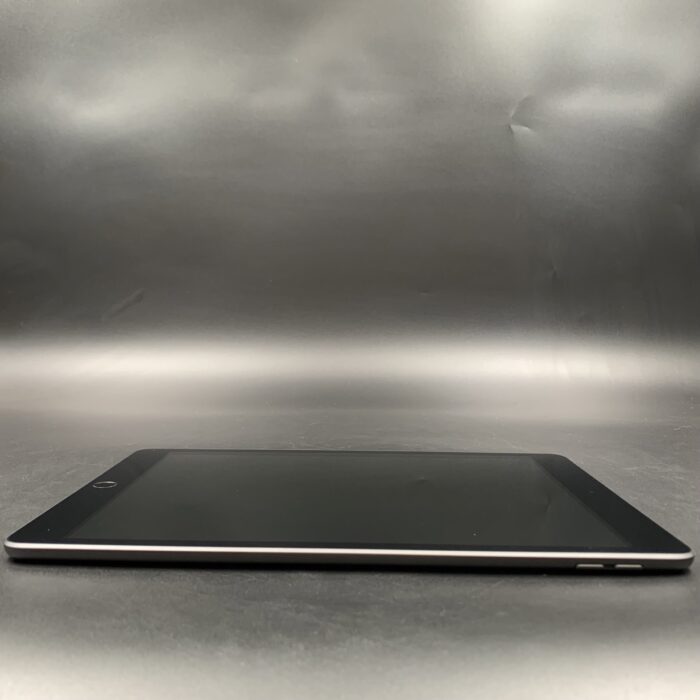 iPad (7th Gen) 32GB Space Grey - Image 2