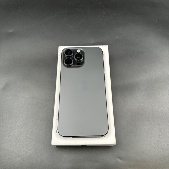 iPhone 15 Pro Max 256GB Black Titanium (Rain Only) - Image 8