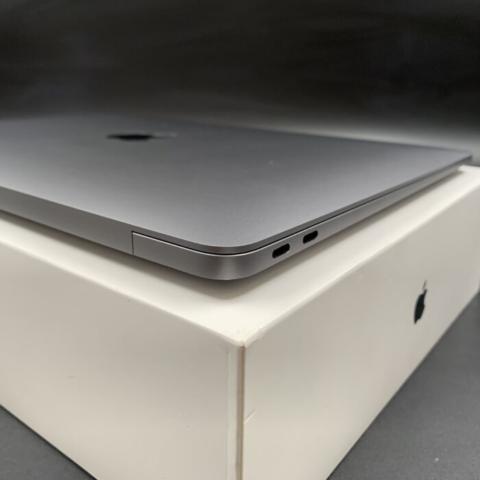 Macbook Air M1 13-inch 256GB Space Grey - Image 5