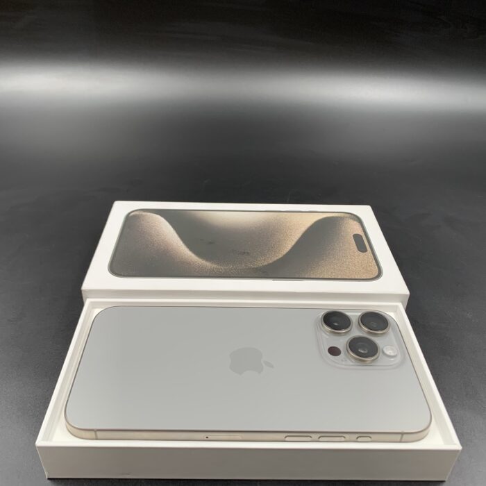 iPhone 15 Pro Max 256GB White Titanium - Image 2