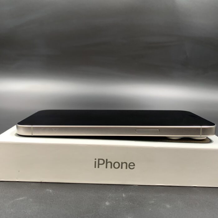 iPhone 15 Pro Max 256GB White Titanium - Image 3