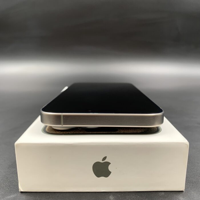 iPhone 15 Pro Max 256GB White Titanium - Image 4