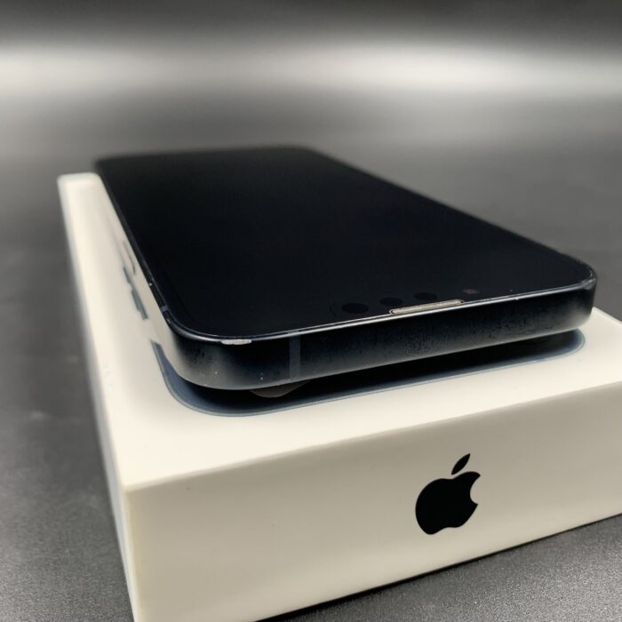 iPhone 13 128GB Midnight - Image 4
