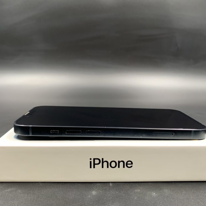 iPhone 13 128GB Midnight - Image 6