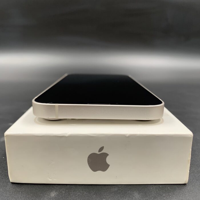 iPhone 13 128GB Starlight (Cracked Back) - Image 4