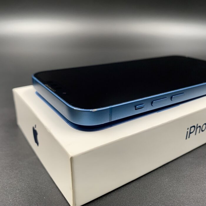 iPhone 13 128GB Blue - Image 3