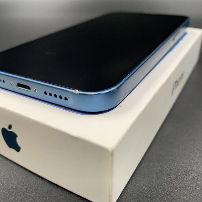 iPhone 13 128GB Blue - Image 6