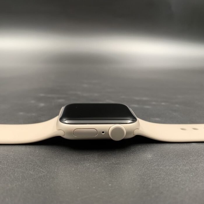 Apple Watch SE (2nd Generation) 40MM Silver - Image 2