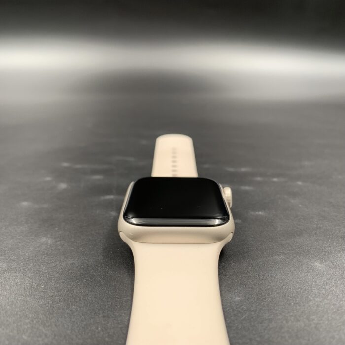 Apple Watch SE (2nd Generation) 40MM Silver - Image 5