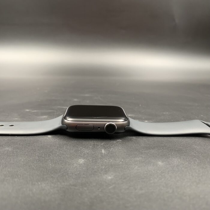 Apple Watch Series 6 44MM Space Grey - Image 2
