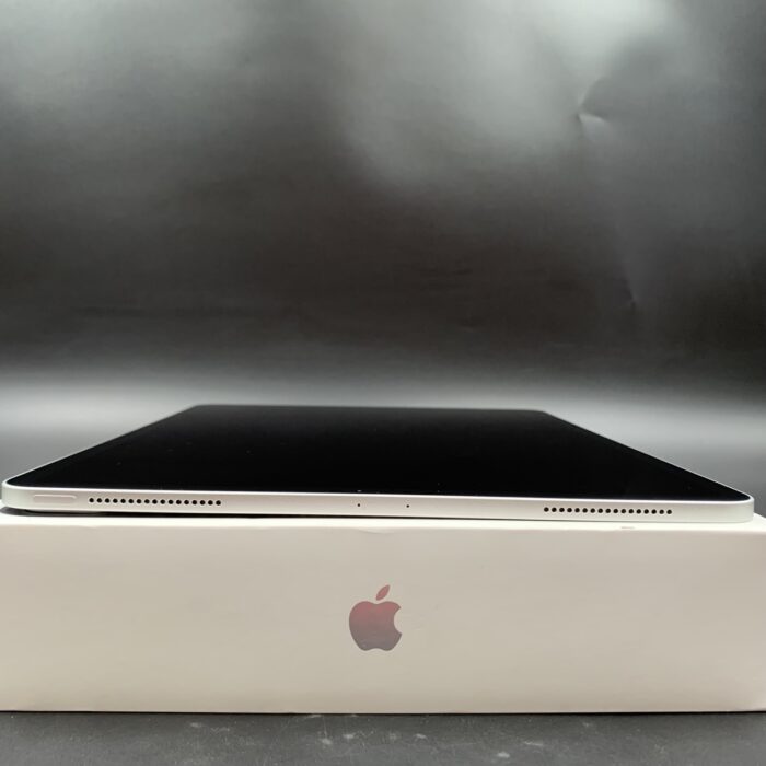 iPad Pro 12.9 (4th Generation) 128GB Wifi - Image 3