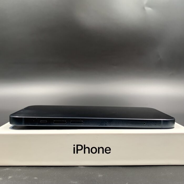 iPhone 13 128GB Midnight - Image 5
